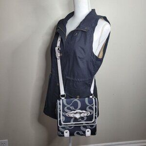Sophia Caperelli‎ Large Crossbody Shoulder Bag Blue White Pockets Magnet Purse